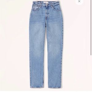 Curve Love Ultra High Rise 90s Straight Jean